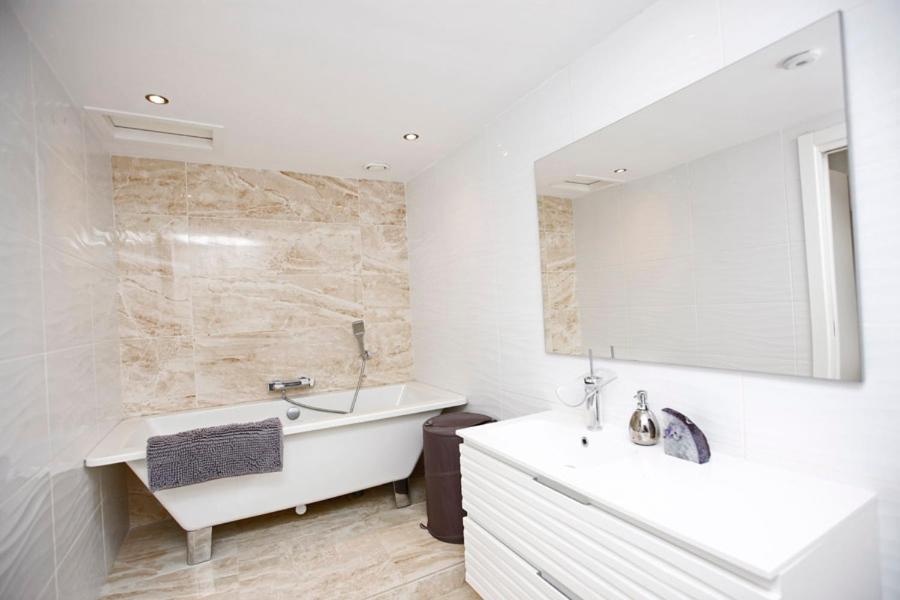 R02 Luxury Apartment In Villa With Pool And Garden Марбелья Экстерьер фото